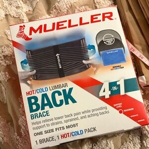 Mueller Hot/Cold Lumbar Back Brace in Black